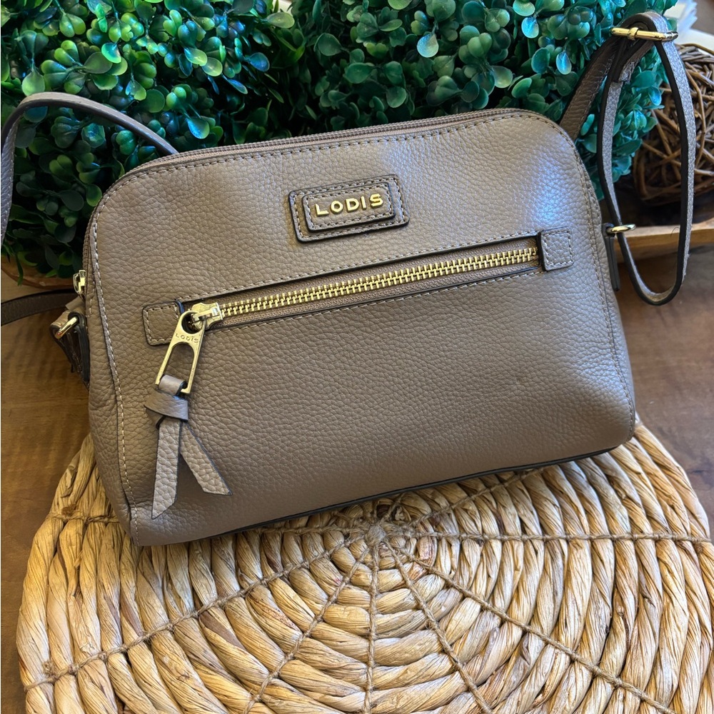 Lodis crossbody purse. Excellent condition